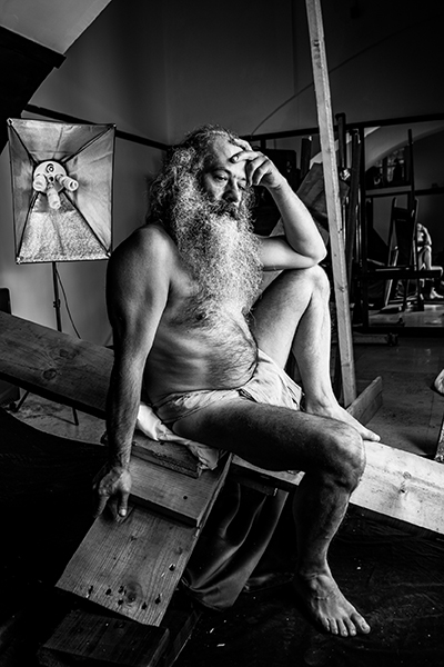 San Pietro Apostolo pensieroso. Foto backstage